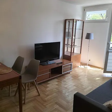 Golden Apartments/city Center/grzyb 9 * Warsaw